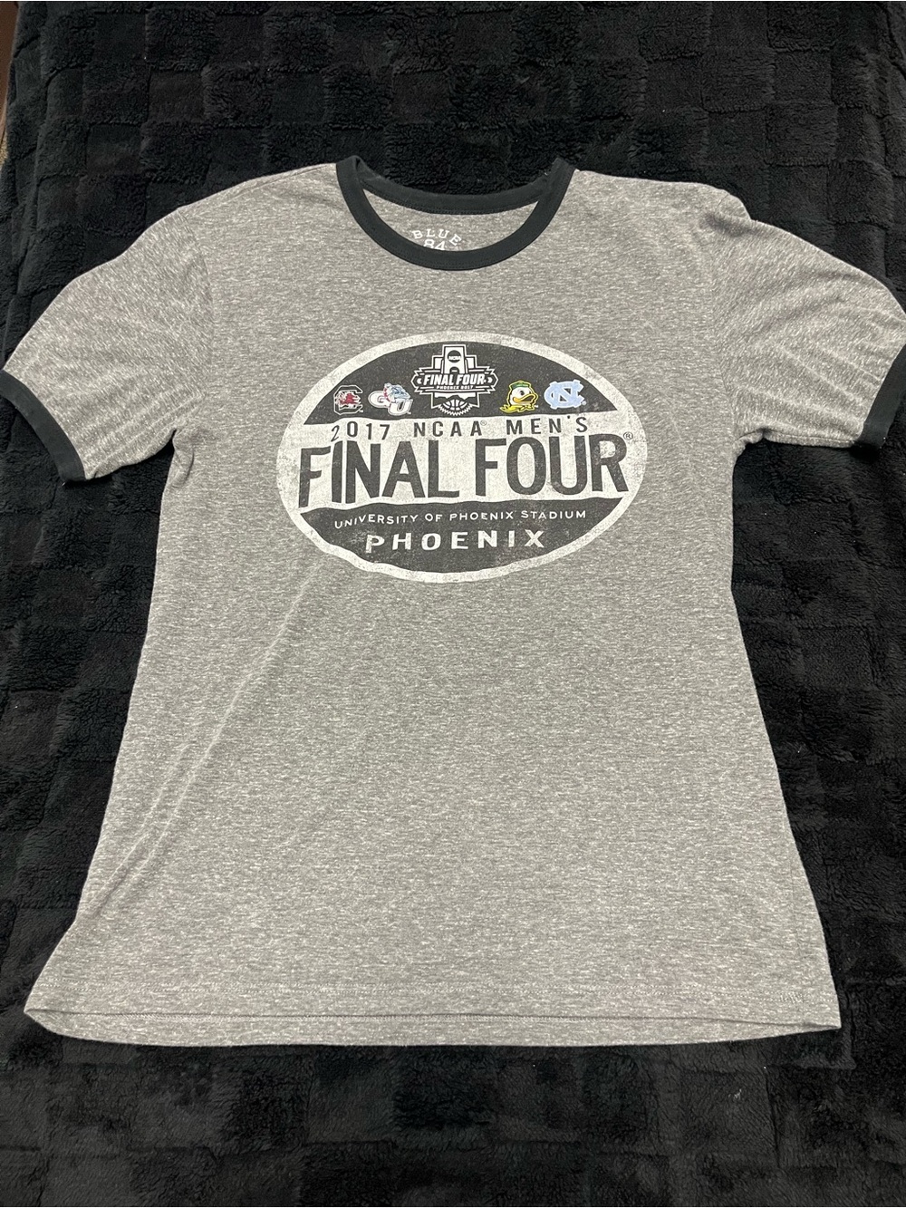 2017 Men’s Final Four NCAA Game Shirt Phoenix Arizona Men’s Small